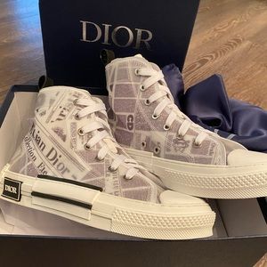 DIOR SNEAKERS (USED ONCE)